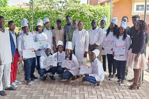 Hôtellerie et restauration à Parakou :Métropole Ecole libère 11 étudiants pour le marché de l’emploi